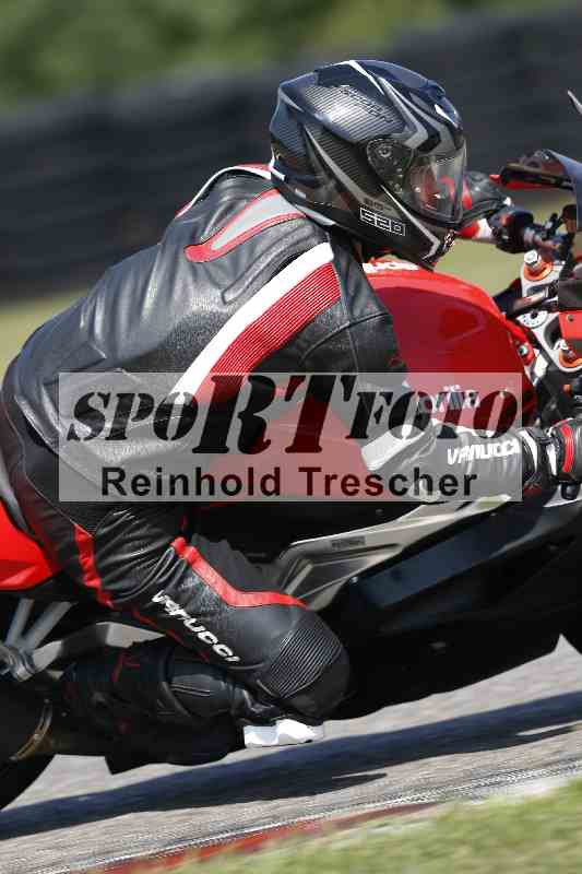 /44 09.08.2025 Plüss Moto Sport ADR/Einsteiger/unklar backside